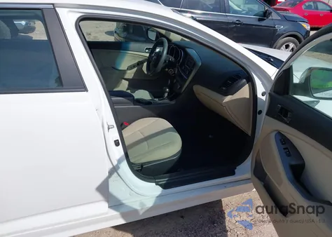 2015 Kia Optima Lx from USA, damaged, VIN 5XXGM4A76FG403896